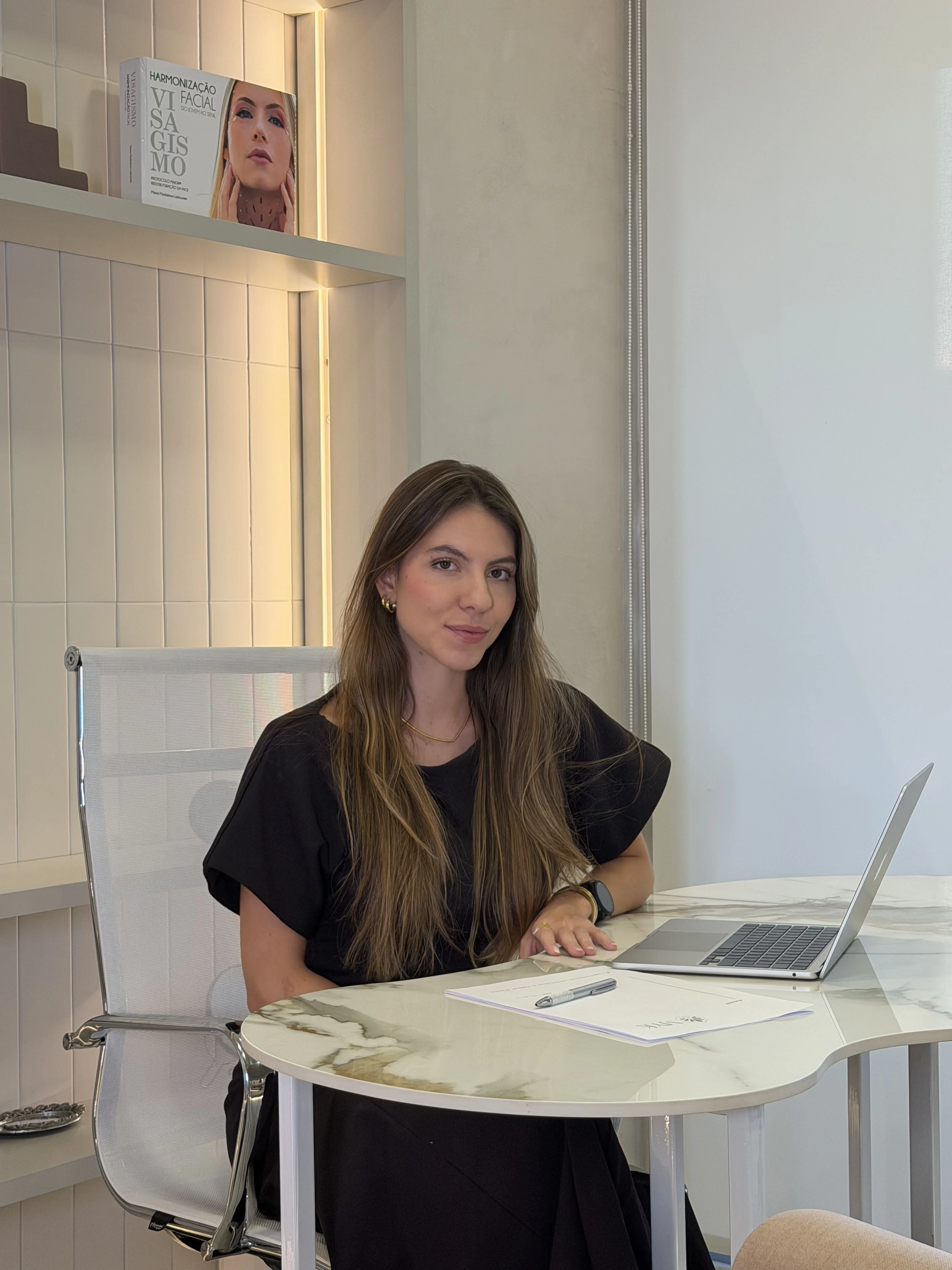 Vídeo no Instagram da MYK Clinic